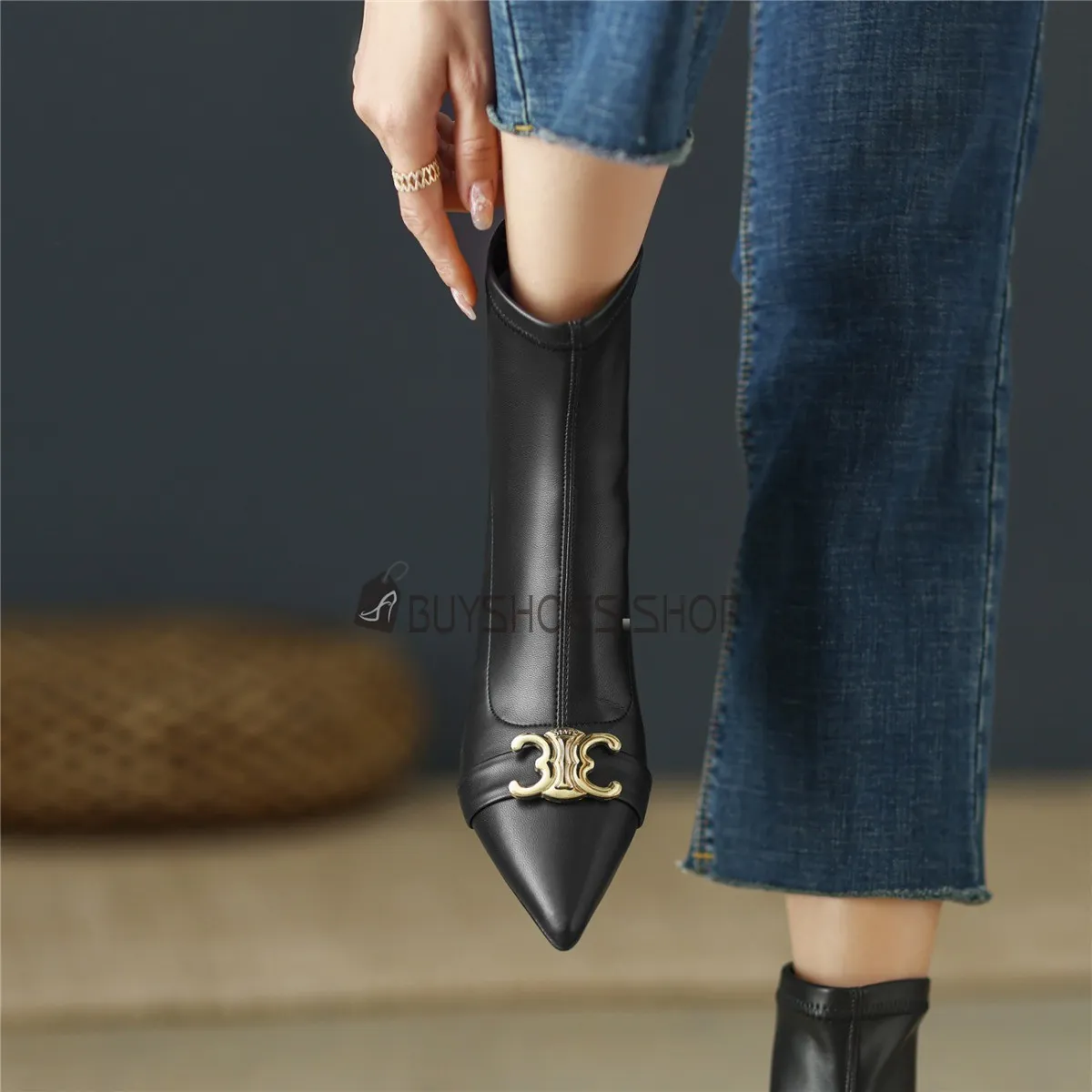 A Talon Bas Casual Classique Slip On Chaussettes Belle Kitten Heel Fourrées Bottine Bout Pointu Confort Bijoux En Métal Femme