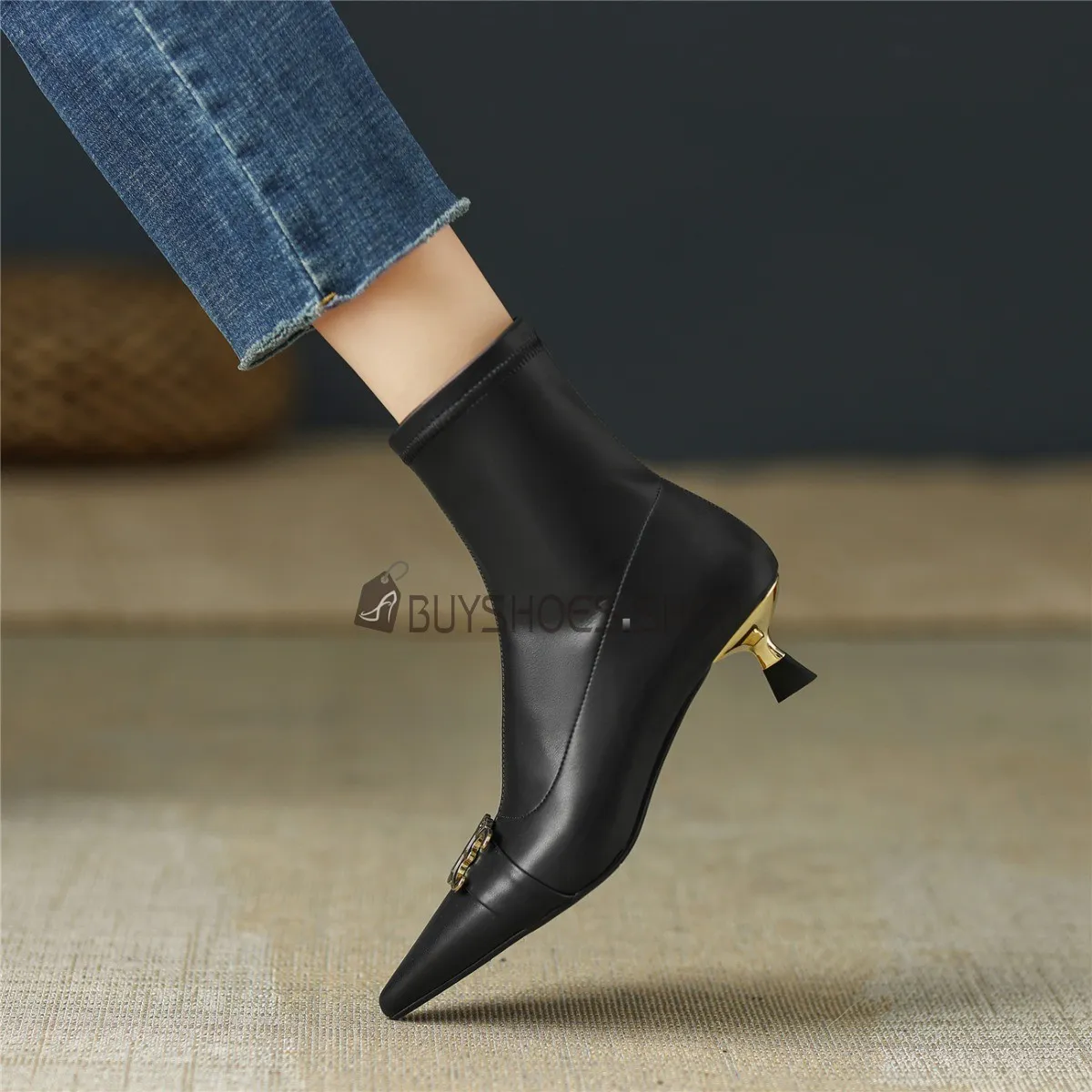 A Talon Bas Casual Classique Slip On Chaussettes Belle Kitten Heel Fourrées Bottine Bout Pointu Confort Bijoux En Métal Femme