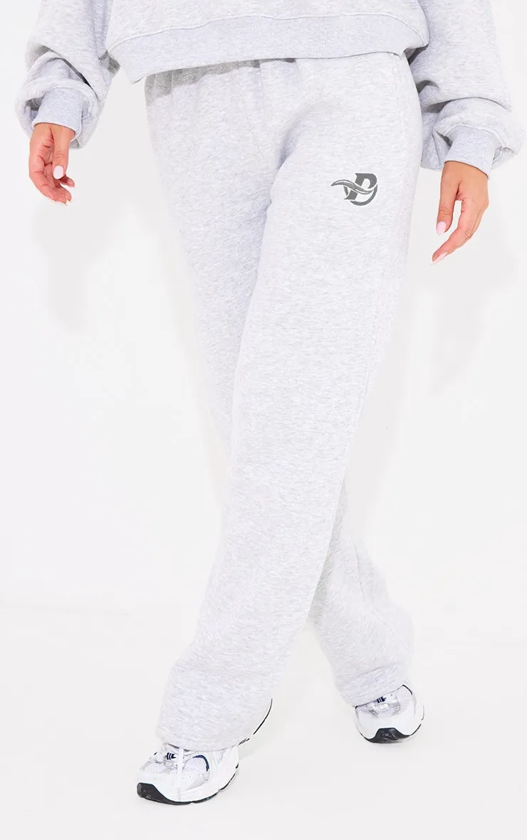 PRETTYLITTLETHING Jogging large gris cendré à logo brodé