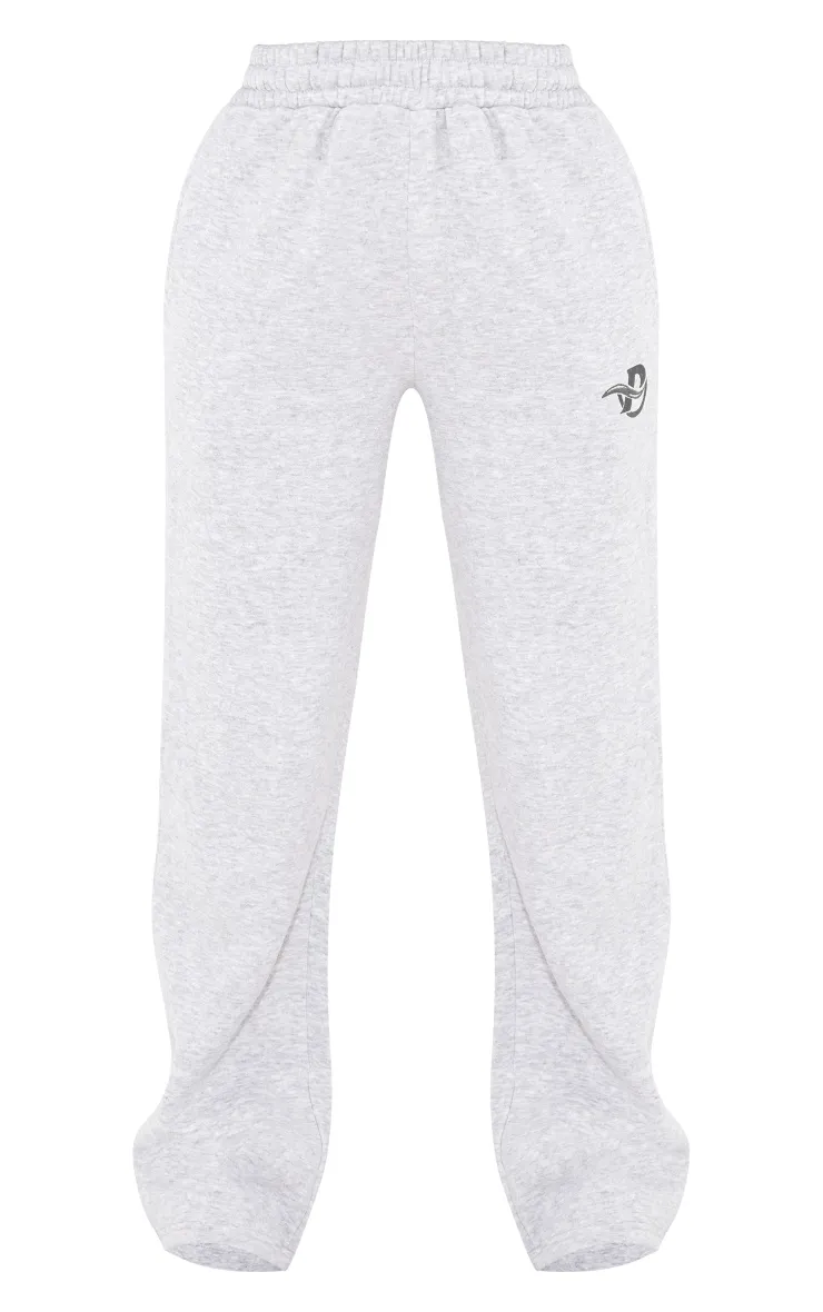 PRETTYLITTLETHING Jogging large gris cendré à logo brodé