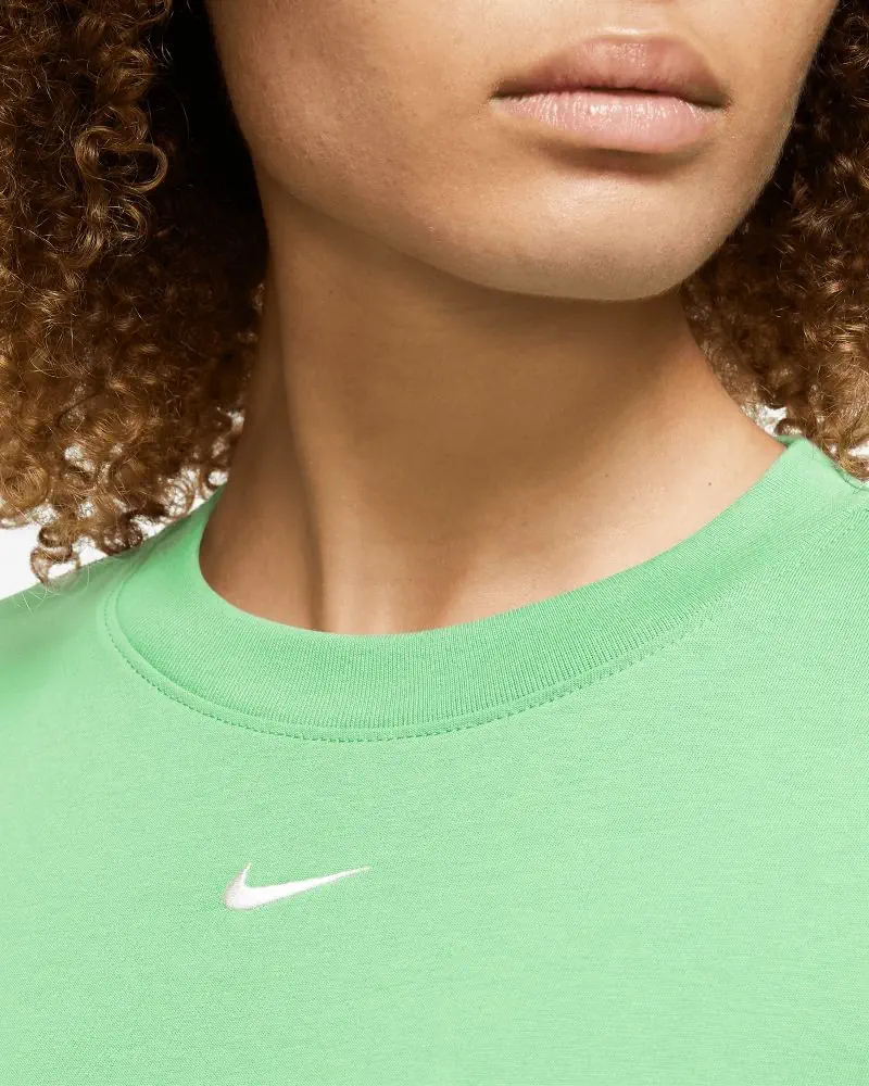 T-shirt/Robe Nike Sportswear Essential Vert Clair pour femme